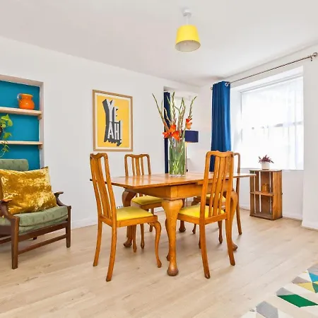 Logwood House Holiday home *